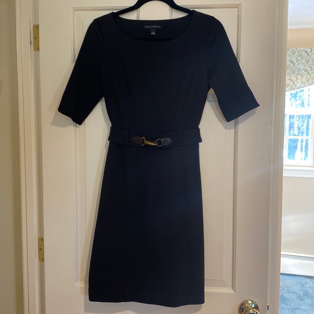 Like new Banana Republic black dress with removable belt